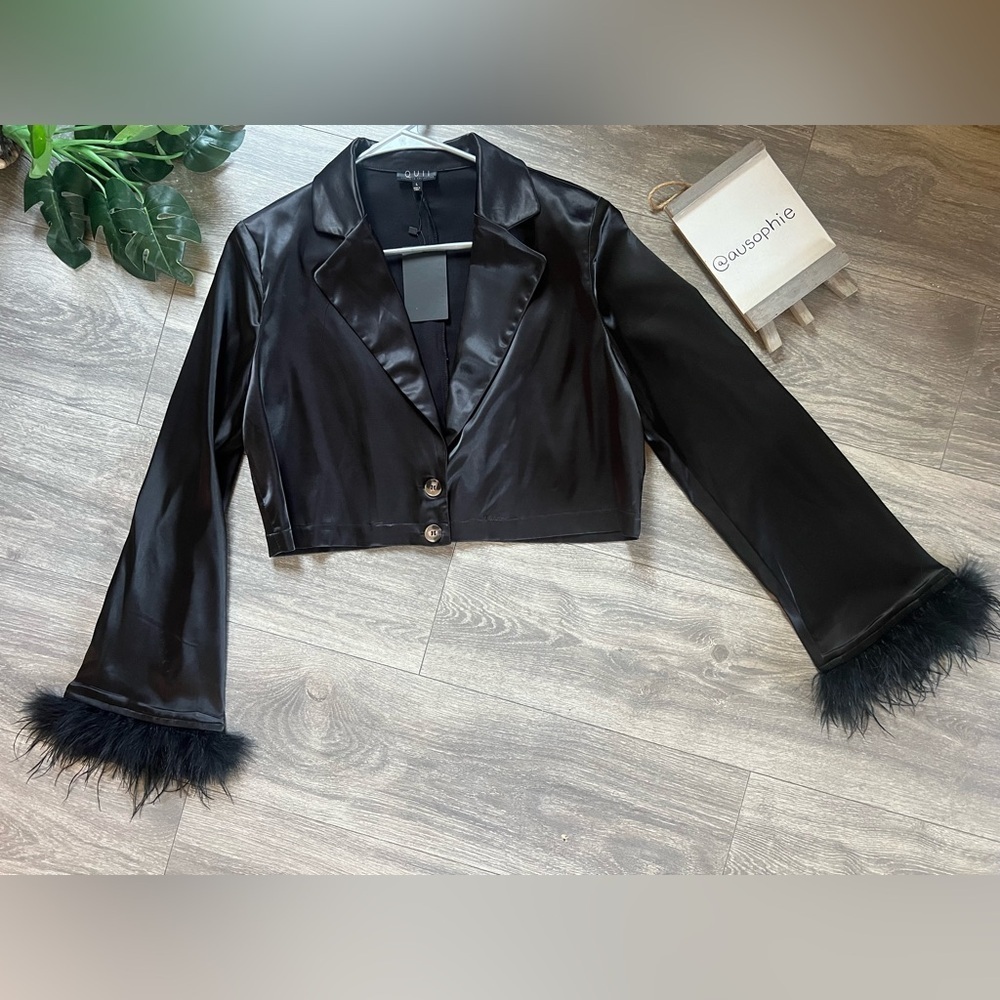 Quii Exquisite Collection Black Feather Trim Button Satin Jacket. Size L NWT!